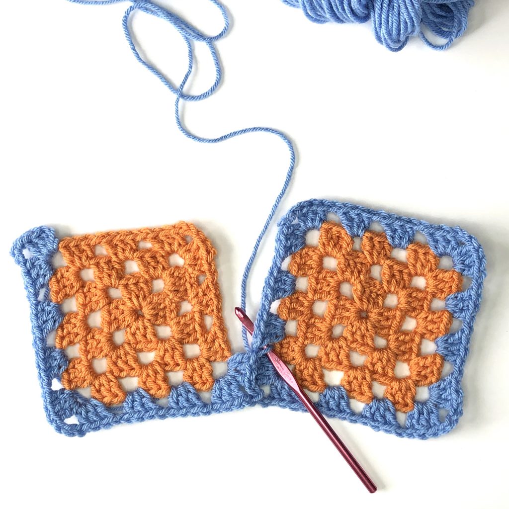 Join as you go slip stitch method | Tutorial by MadameStitch