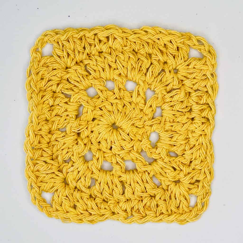 A photo of a yellow bag motif for the market bag