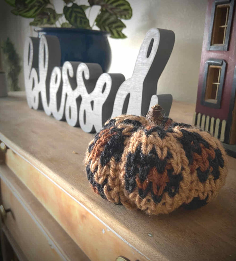 Luxe Leopard pumpkin crochet pattern