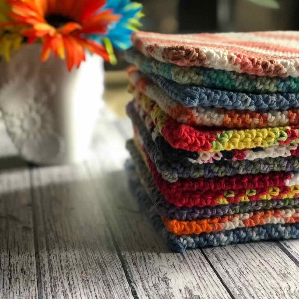 https://www.madamestitch.com/wp-content/uploads/2022/11/Stack-of-double-thick-potholders-1024x1024.jpeg
