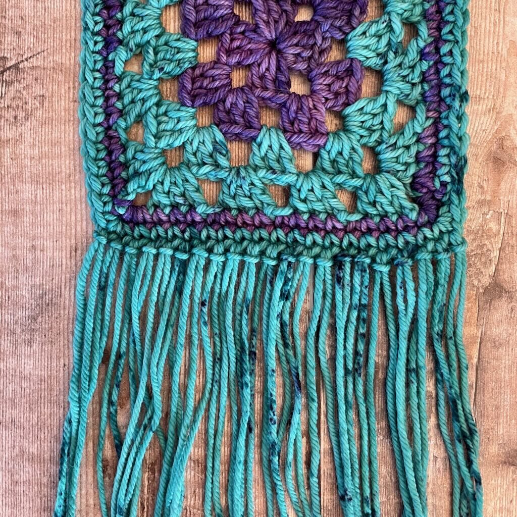 Fringe for the Keely scarf | A crochet granny square scarf design by MadameStitch