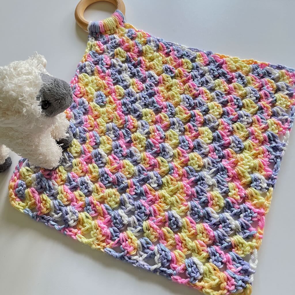 A crochet lovey blanket perfect for teething babies | A design by MadameStitch