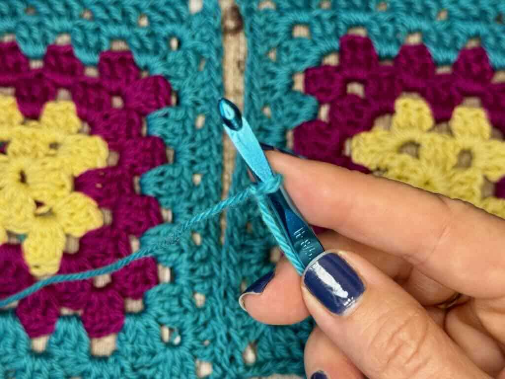 Make a slip knot