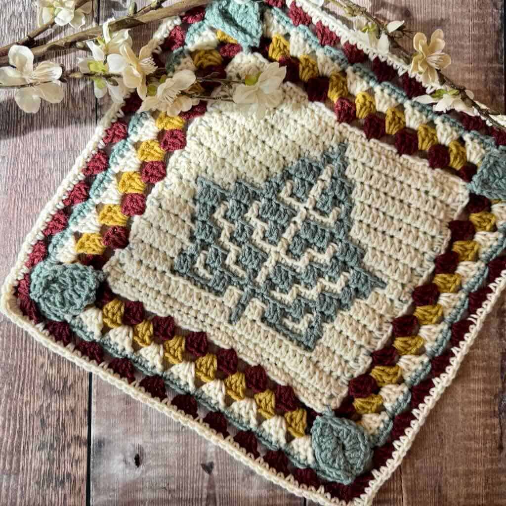 A photo of the Autumn Ivy Granny Square