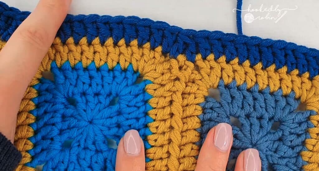 Flat Border for Solid Granny Squares by Hooked by Robin