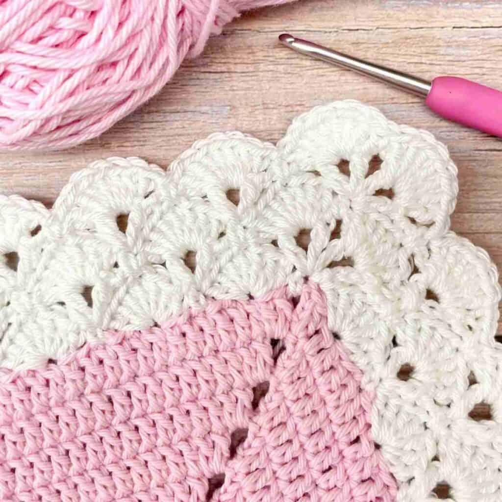 Shell Stitch Border by Cuddly Stitches Craft