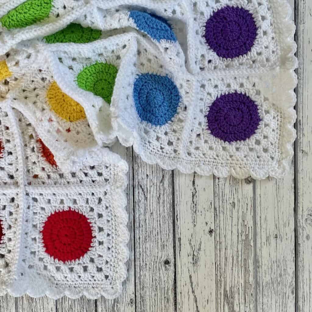 Shell border for the Polka Dot Dreams Granny Square Blanket