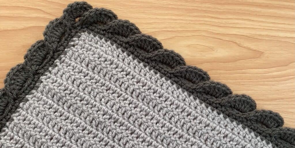 Wavy Shell Stitch border by Elimee Designs